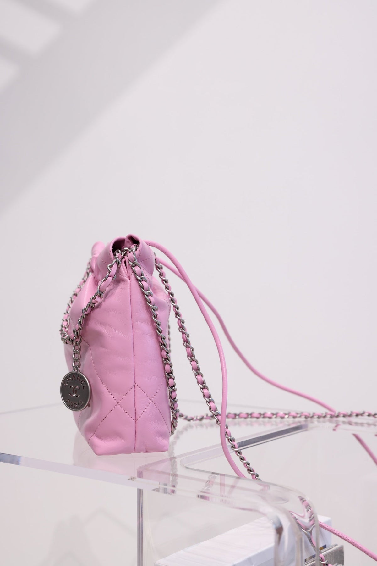 CHANEL HOBO BAG 22 PINK LAMBSKIN SILVER HARDWARE 20CM